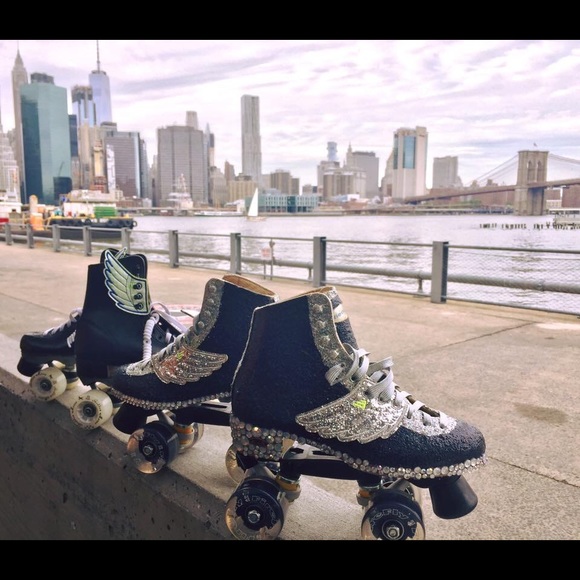 Meet your Posher, Jacki 🙋🏻‍♀️ - Picture 2 of 8